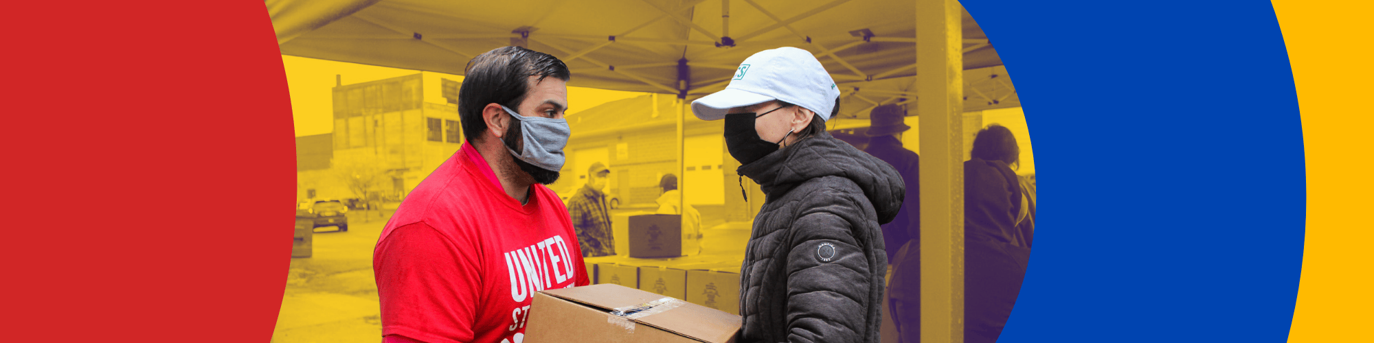 Volunteers working together 